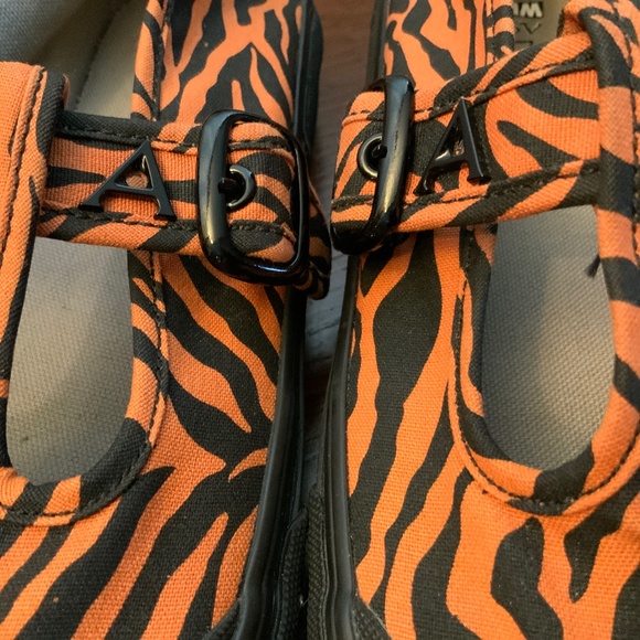 Vans Style 93 Ashley Williams Tiger Print - Picture 4 of 8